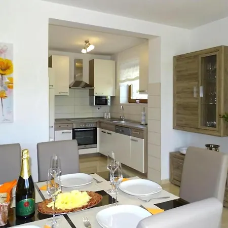 度假居 House Kolpa Paradise Whirlpool And Sauna - Happy 梅特利卡