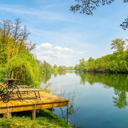 House Kolpa Paradise Whirlpool And Sauna - Happy Metlika